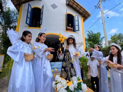 Aleluia clip.00_05_03_54.Quadro003